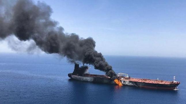 إسرائيل تتهم إيران بتفجير سفينة “هيل يسري”