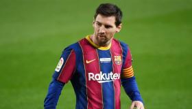 كادينا سير: ميسي يفكر في التجديد لبرشلونة ثم مغادرة أوروبا